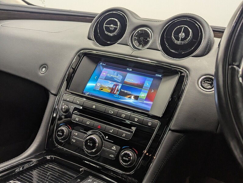 Used Jaguar XJ 2016 for sale - 77617857: Photo 32