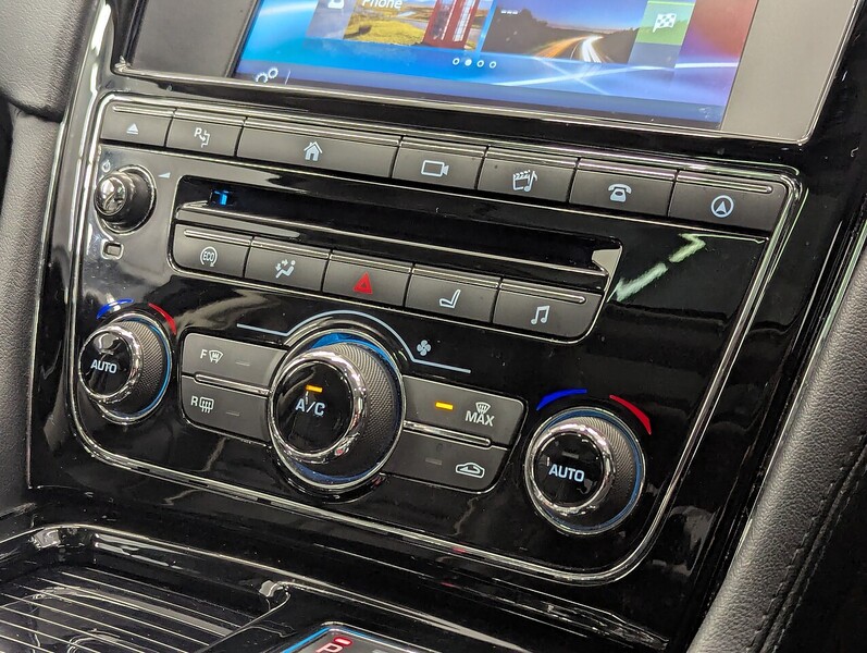 Used Jaguar XJ 2016 for sale - 77617857: Photo 33