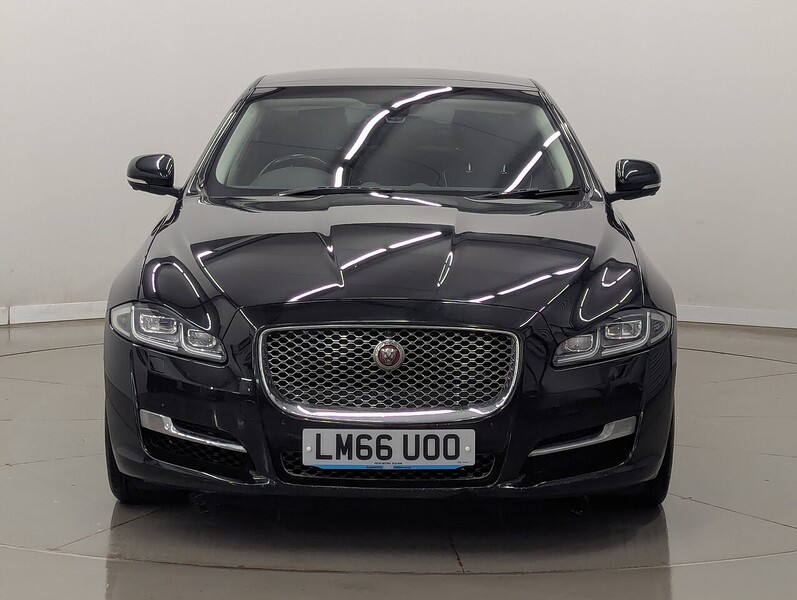 Used Jaguar XJ 2016 for sale - 77617857: Photo 6