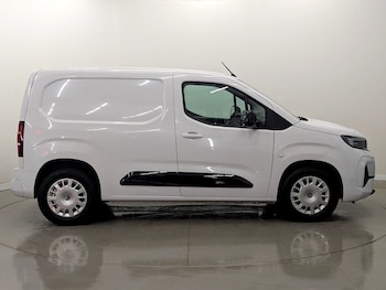 Used Vauxhall Combo Electric 2024 for sale - 76736428: Photo