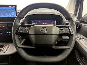 Used Vauxhall Combo Electric 2024 for sale - 76736428: Photo