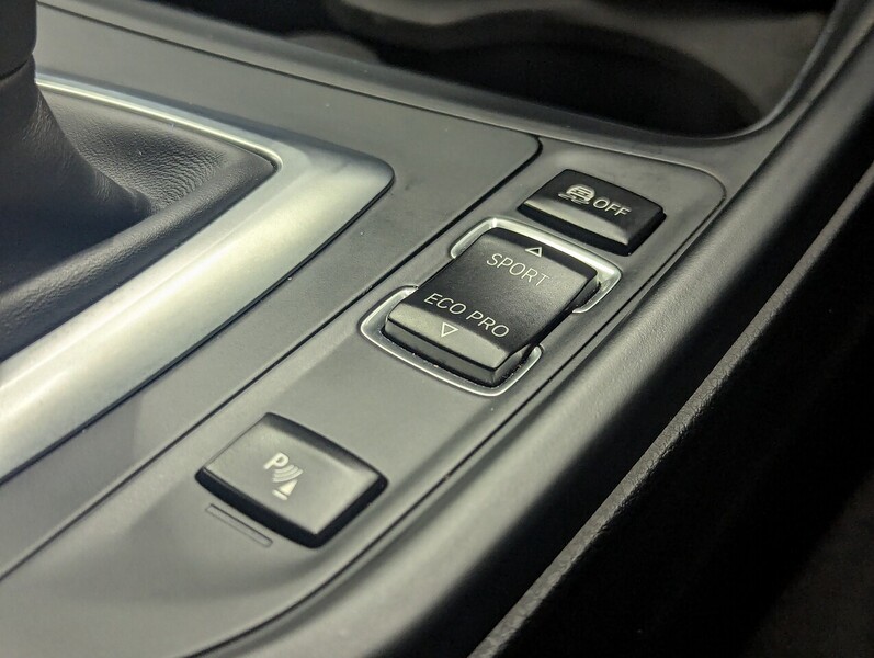 Used BMW 3 Series 2018 for sale - 77384737: Photo 32