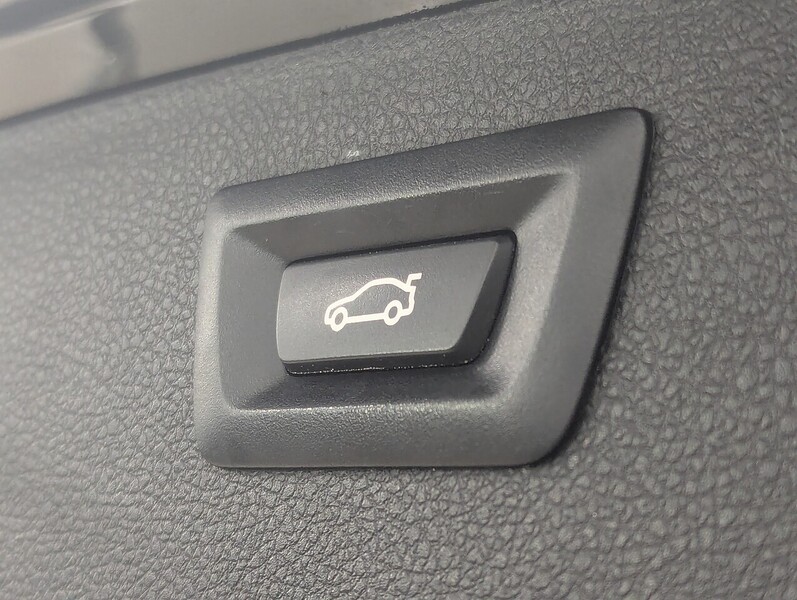 Used BMW 3 Series 2018 for sale - 77384737: Photo 52