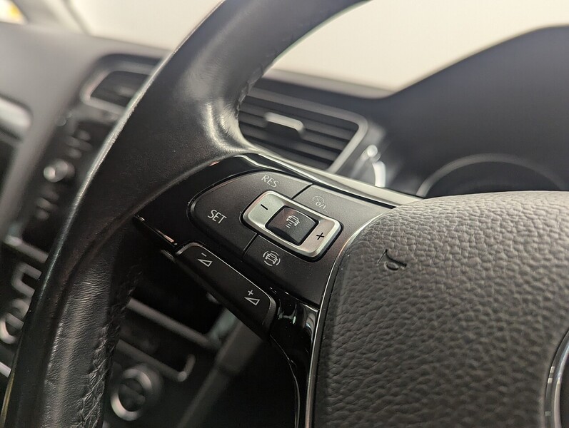 Used Volkswagen Golf 2020 for sale - 76403247: Photo 23