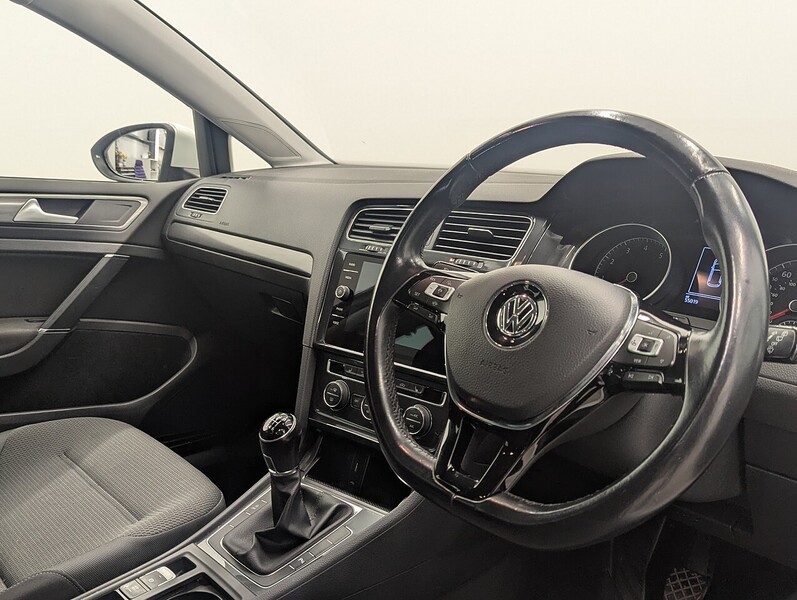 Used Volkswagen Golf 2020 for sale - 76403247: Photo 33