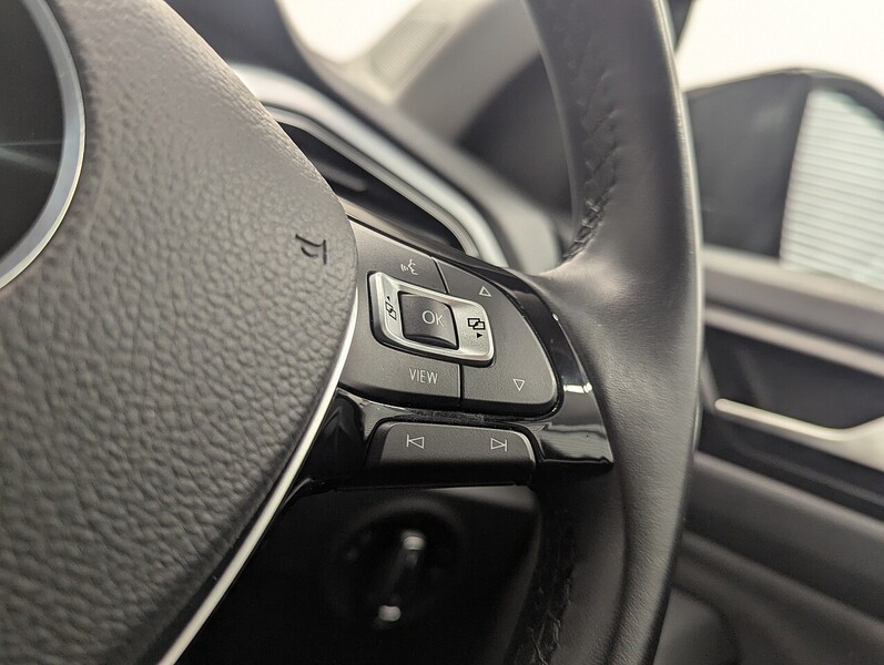 Used Volkswagen T-Roc 2021 for sale - 76341083: Photo 25