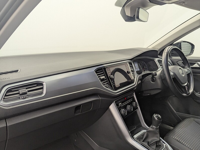 Used Volkswagen T-Roc 2021 for sale - 76341083: Photo 26