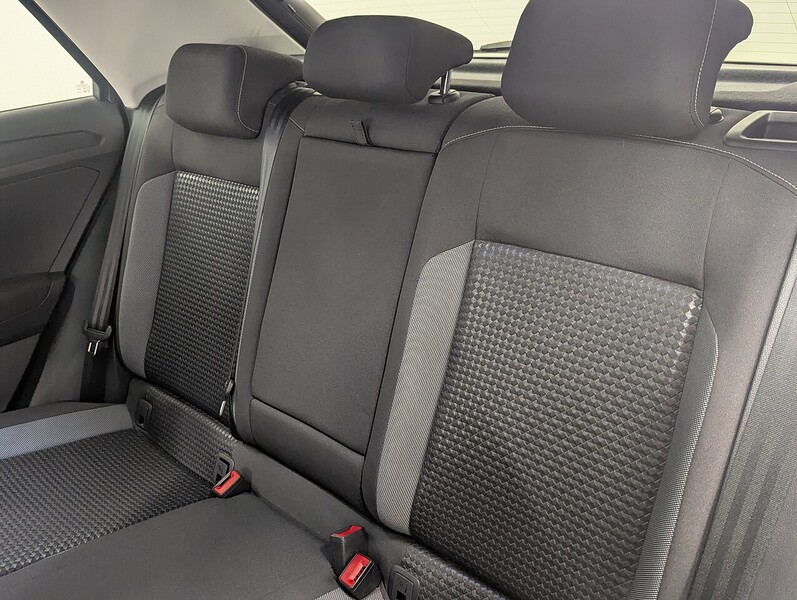 Used Volkswagen T-Roc 2021 for sale - 76341083: Photo 32