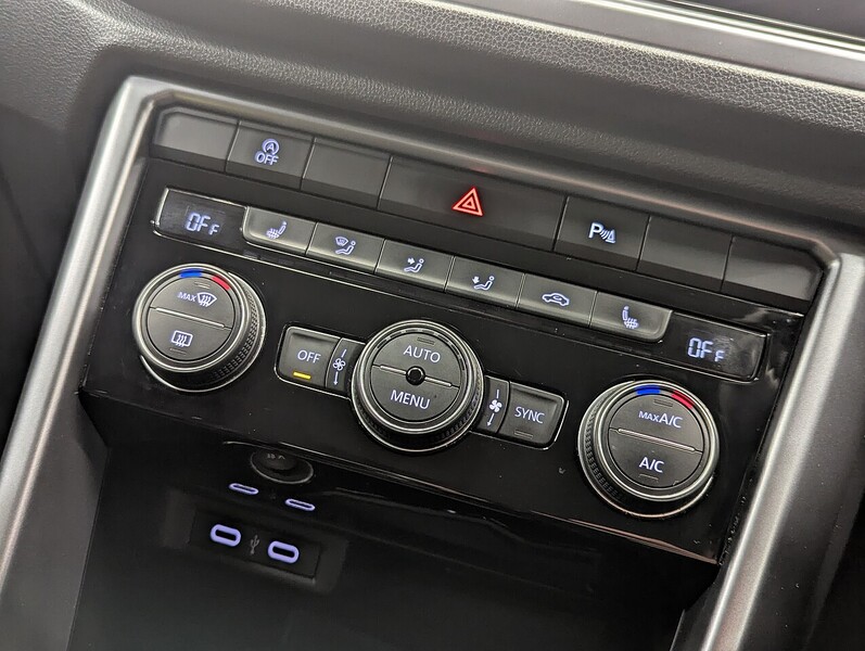 Used Volkswagen T-Roc 2021 for sale - 76341083: Photo 35