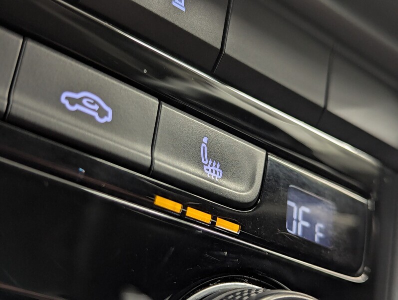 Used Volkswagen T-Roc 2021 for sale - 76341083: Photo 38