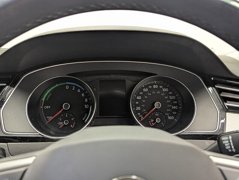 Used Volkswagen Passat for sale - 77003291: Photo 28