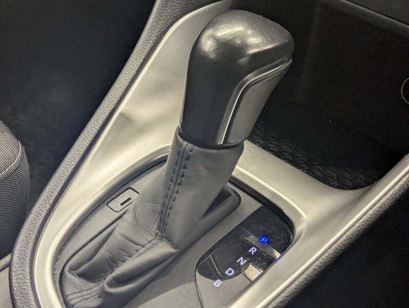 Used Toyota Yaris 2022 for sale - 76808332: Photo 33