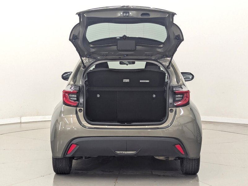 Used Toyota Yaris 2022 for sale - 76808332: Photo 4