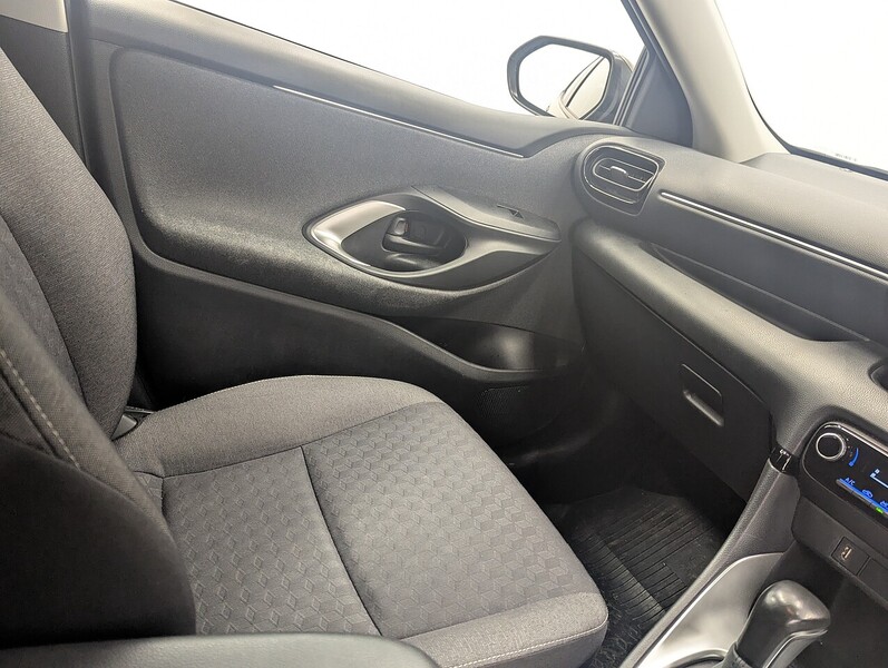 Used Toyota Yaris 2022 for sale - 76808332: Photo 48