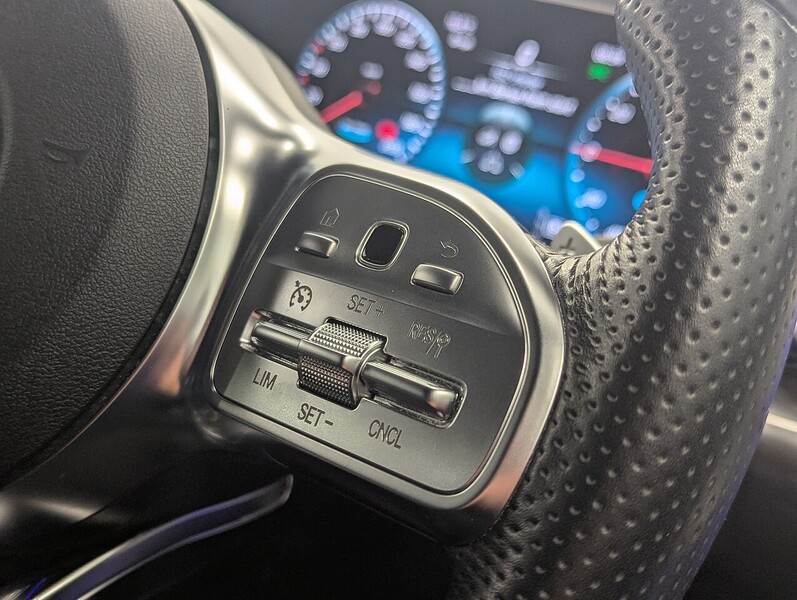 Used Mercedes-Benz EQC 2020 for sale - 76736440: Photo 23