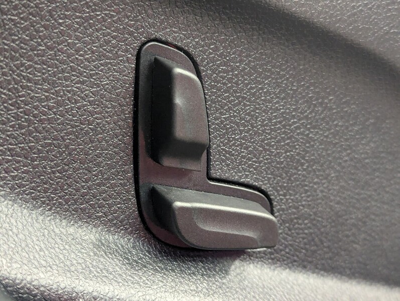 Used Mercedes-Benz EQC 2020 for sale - 76736440: Photo 45