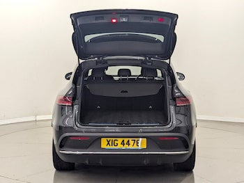 Used Mercedes-Benz EQC 2020 for sale - 76736440: Photo