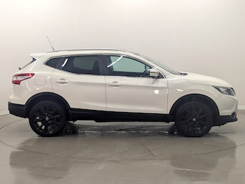 Used Nissan Qashqai 2015 for sale - 76924049: Photo