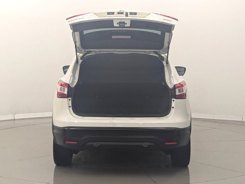 Used Nissan Qashqai for sale - 76924049: Photo 4