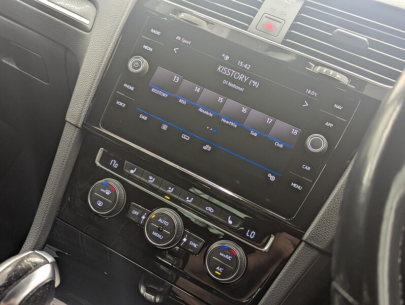 Used Volkswagen Golf 2019 for sale - 75932428: Photo 37