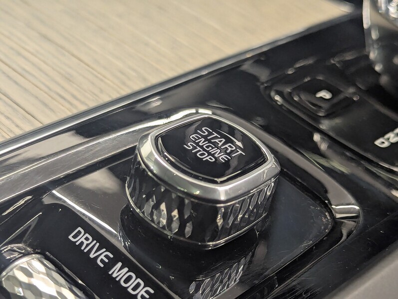 Used Volvo XC60 2019 for sale - 76392279: Photo 39