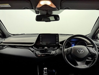 Used Toyota C-HR 2021 for sale - 78716296: Photo