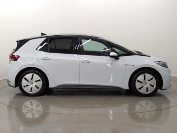 Used Volkswagen ID.3 2023 for sale - 79130005: Photo