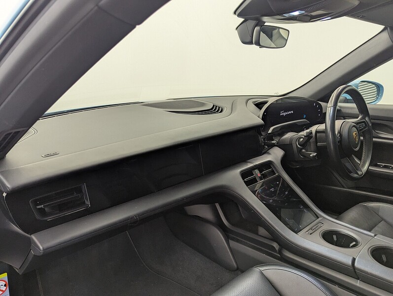 Used Porsche Taycan 2021 for sale - 78168009: Photo 19