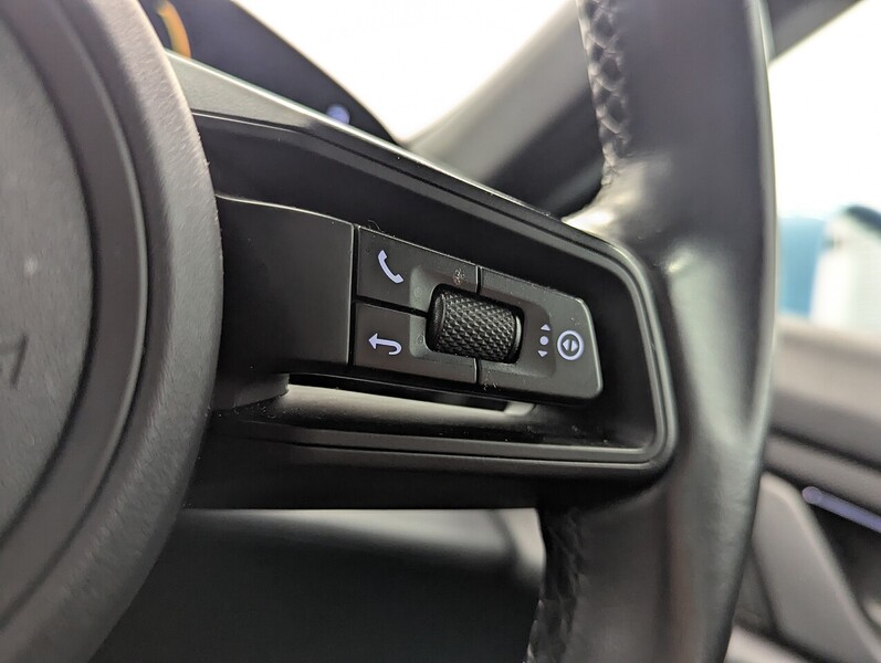 Used Porsche Taycan 2021 for sale - 78168009: Photo 25