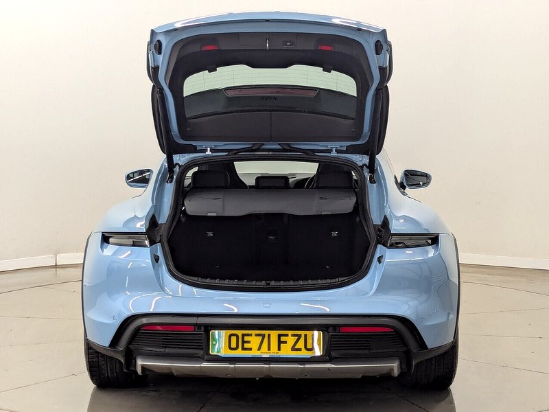 Used Porsche Taycan 2021 for sale - 78168009: Photo 4