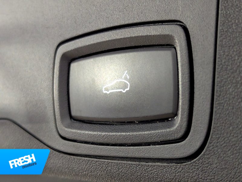 Used Porsche Taycan 2021 for sale - 78168009: Photo 40