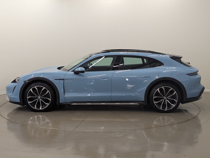 Used Porsche Taycan 2021 for sale - 78168009: Photo 8