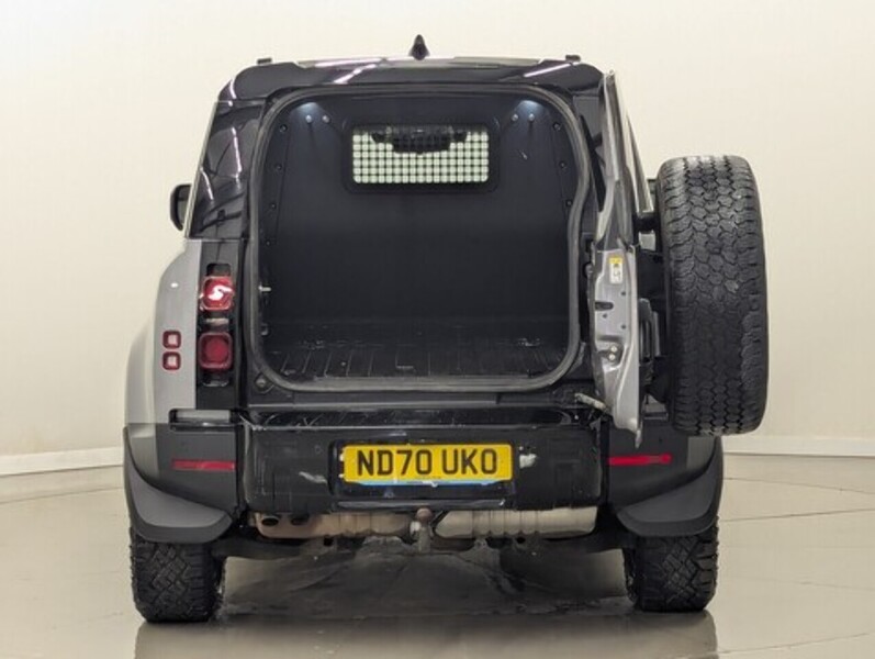 Used Land Rover Defender 110 2021 for sale - 77337587: Photo 10