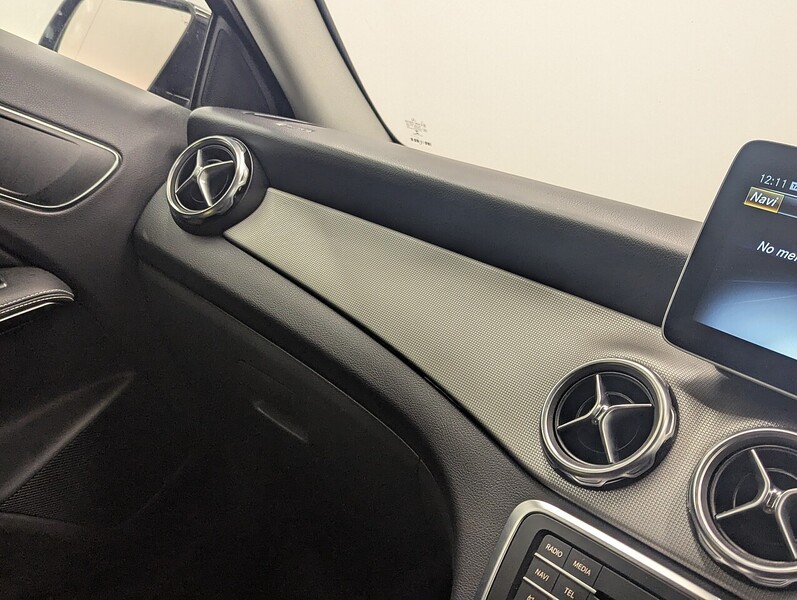 Used Mercedes-Benz GLA 2020 for sale - 76798845: Photo 47