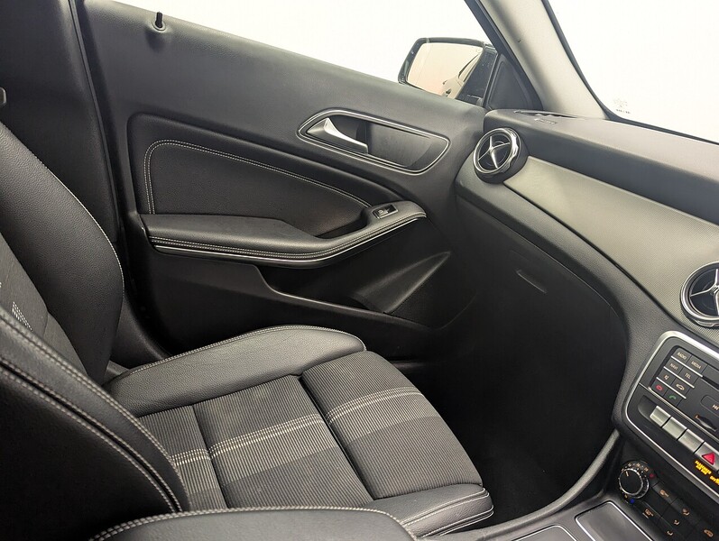 Used Mercedes-Benz GLA 2020 for sale - 76798845: Photo 49