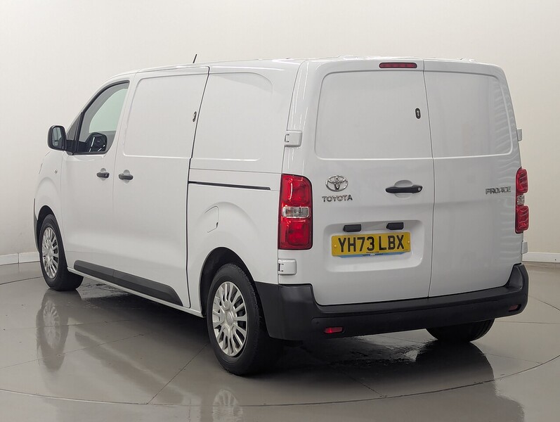 Used Toyota ProAce 2023 for sale - 76547355: Photo 10