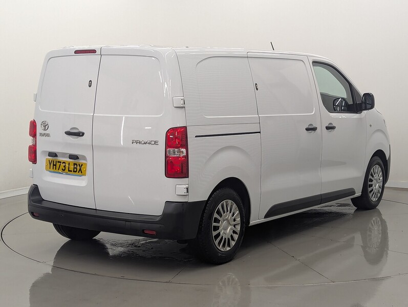 Used Toyota ProAce 2023 for sale - 76547355: Photo 13