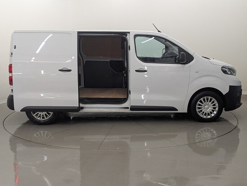 Used Toyota ProAce 2023 for sale - 76547355: Photo 14