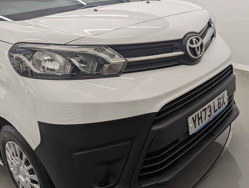 Used Toyota ProAce 2023 for sale - 76547355: Photo 16