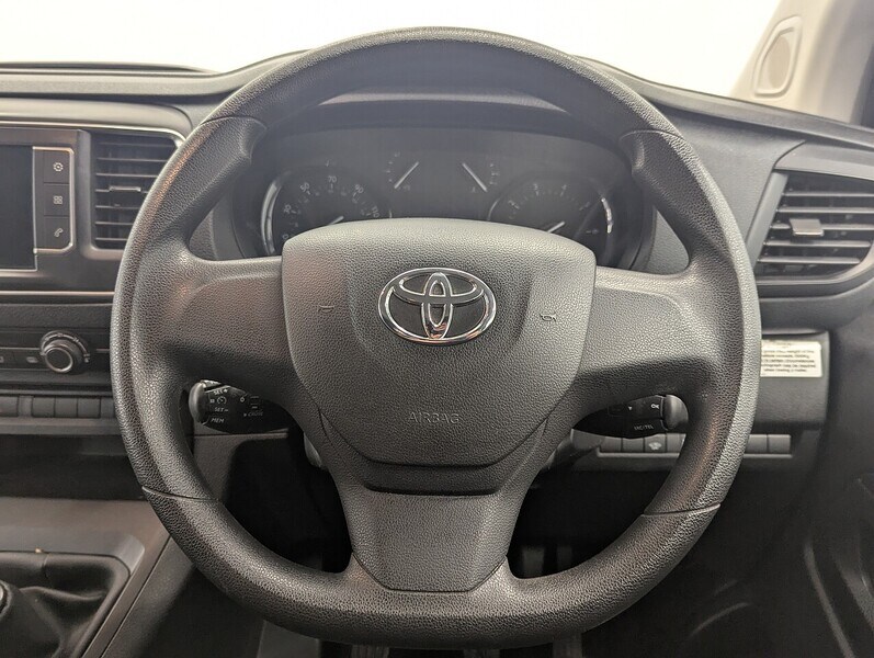 Used Toyota ProAce 2023 for sale - 76547355: Photo 24