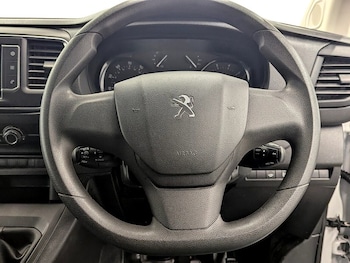 Used Peugeot Expert 2023 for sale - 76547353: Photo