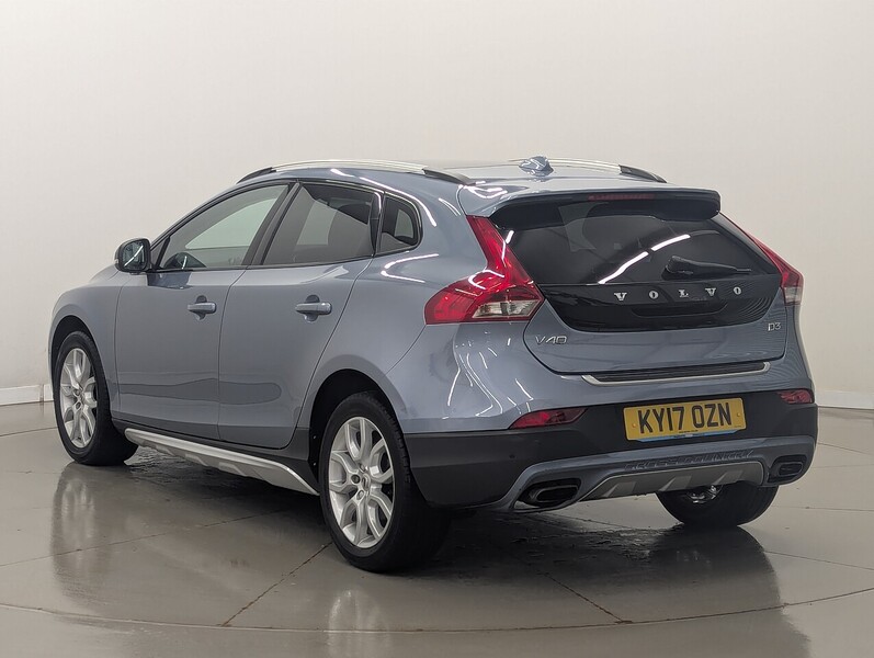 Used Volvo V40 2017 for sale - 77663395: Photo 10