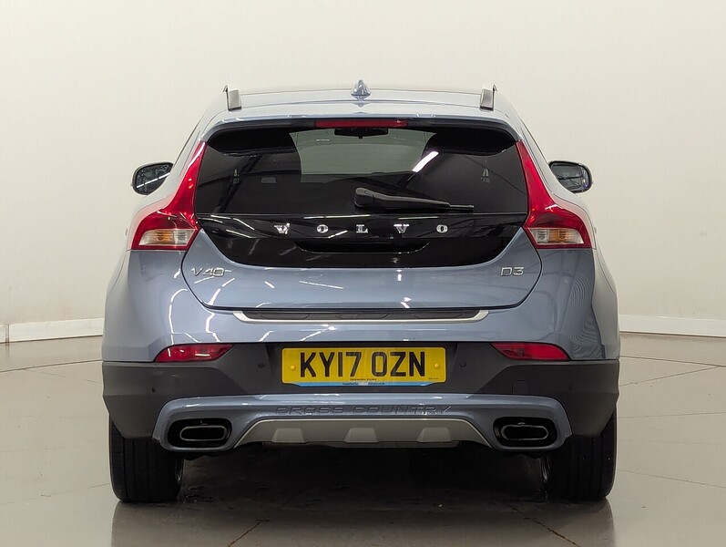 Used Volvo V40 2017 for sale - 77663395: Photo 11