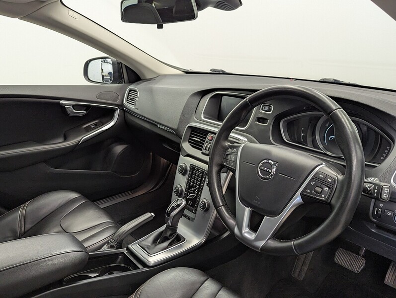 Used Volvo V40 2017 for sale - 77663395: Photo 19