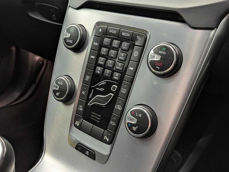 Used Volvo V40 2017 for sale - 77663395: Photo 36