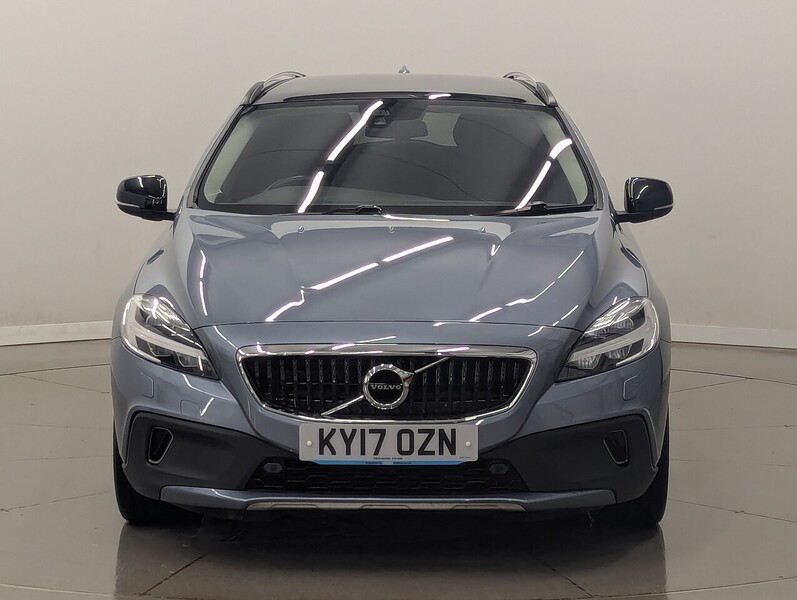 Used Volvo V40 2017 for sale - 77663395: Photo 6