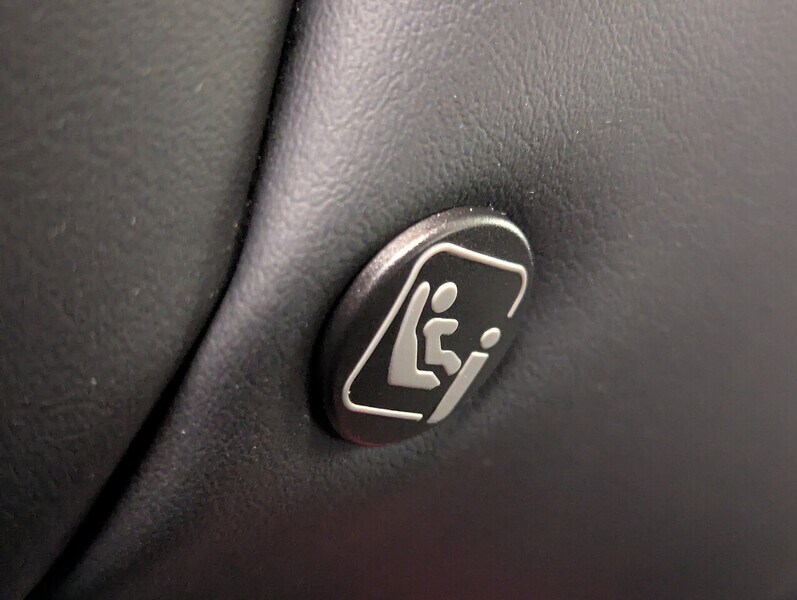 Used Tesla Model 3 2021 for sale - 77055074: Photo 44