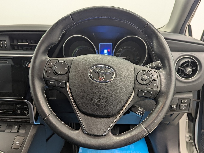 Vehicle 28