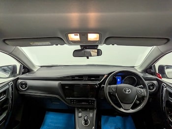Used Toyota Auris 2017 for sale - 75574101: Photo