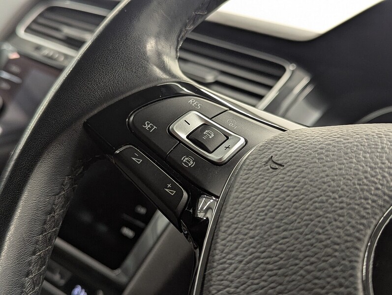 Used Volkswagen Golf 2020 for sale - 76430525: Photo 22